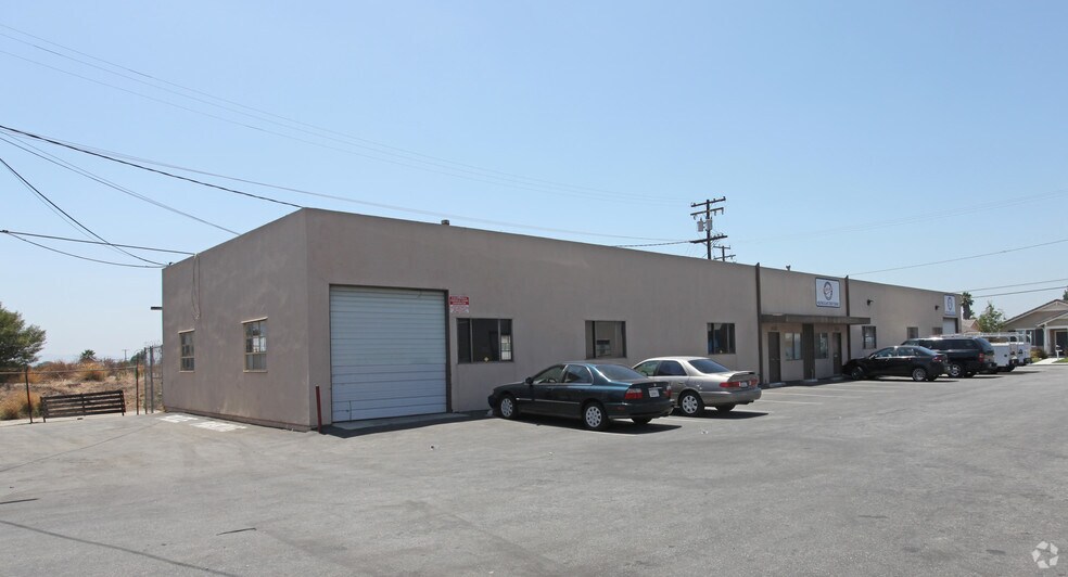 16206-16208 Arrow Hwy, Irwindale, CA à vendre - Photo principale - Image 1 de 4