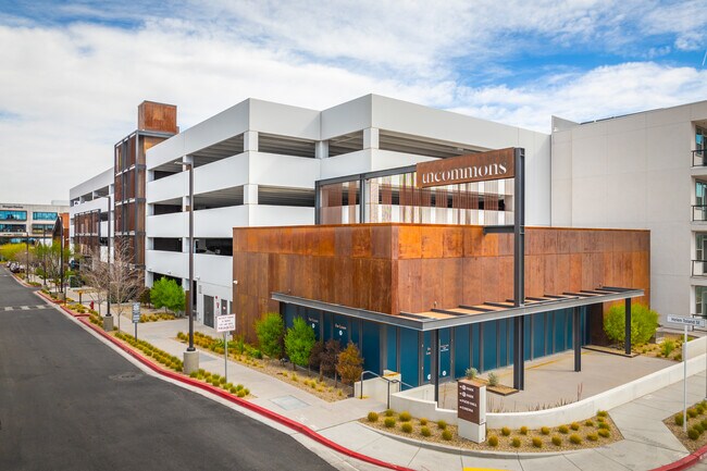 Plus de détails pour 6840 Helen Toland St, Las Vegas, NV - Commerce de détail à louer