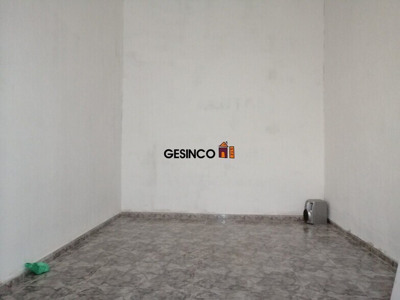 Retail in Ontinyent for lease - Building Photo - Image 3 of 5