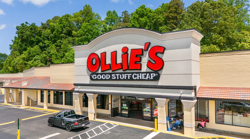 500 N Main St, Marion, NC for lease - Building Photo - Image 2 of 19