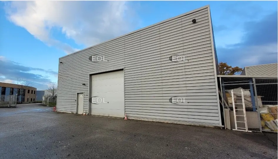 Flex in Annecy for sale - Building Photo - Image 2 of 11