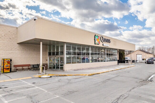 Plus de détails pour 1437 Main St, Peckville, PA - Commerce de détail à louer