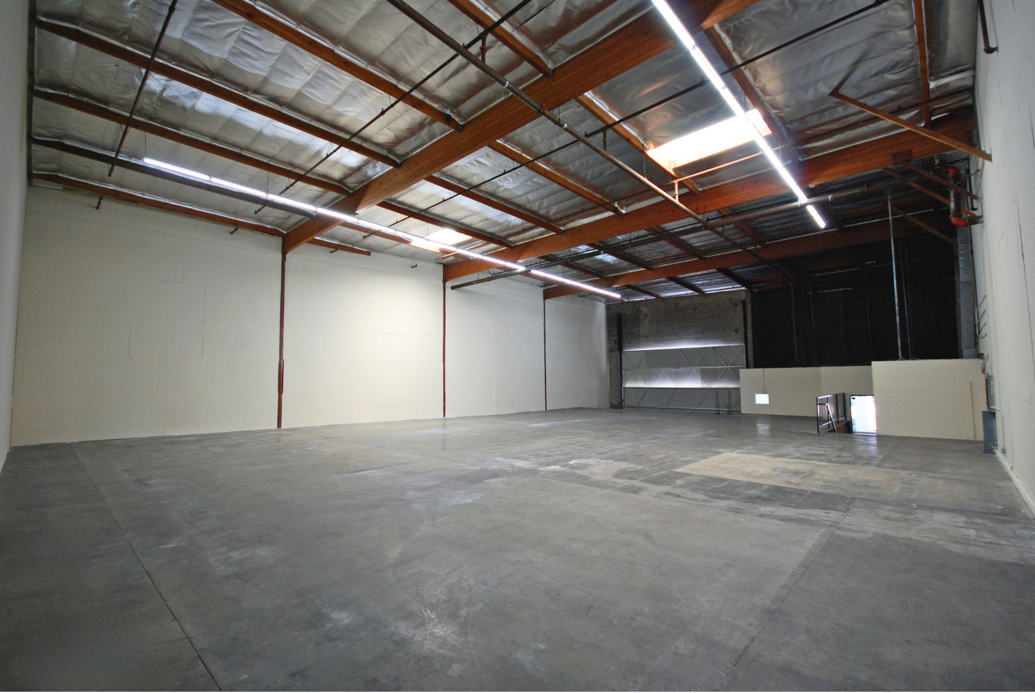 241-317 E Redondo Beach Blvd, Gardena, CA for lease Interior Photo- Image 1 of 6