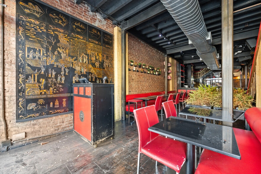 122 Dyckman St, New York, NY for lease - Building Photo - Image 2 of 31