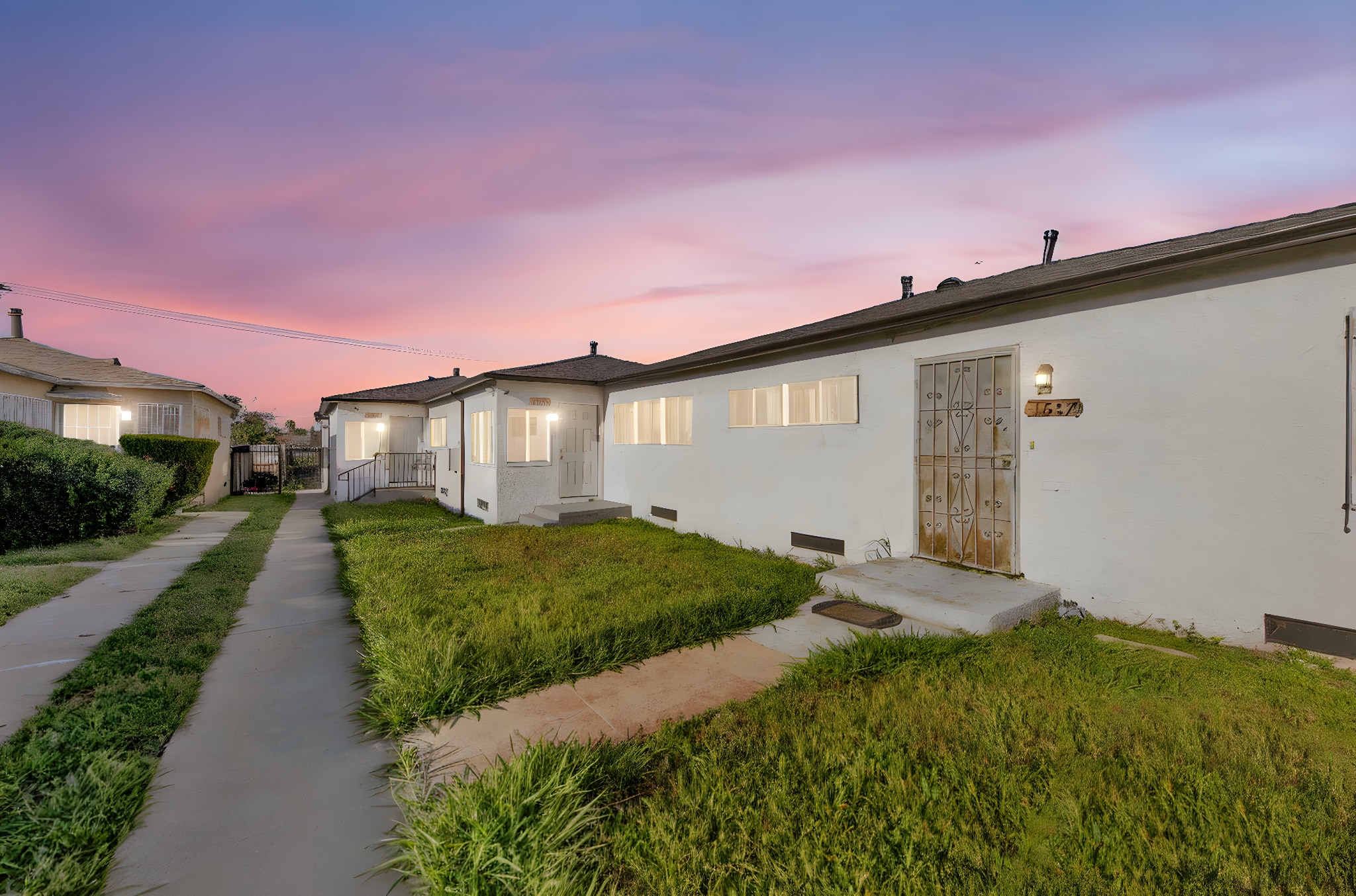 1525 W 105th St, Los Angeles, CA à vendre Photo principale- Image 1 de 23