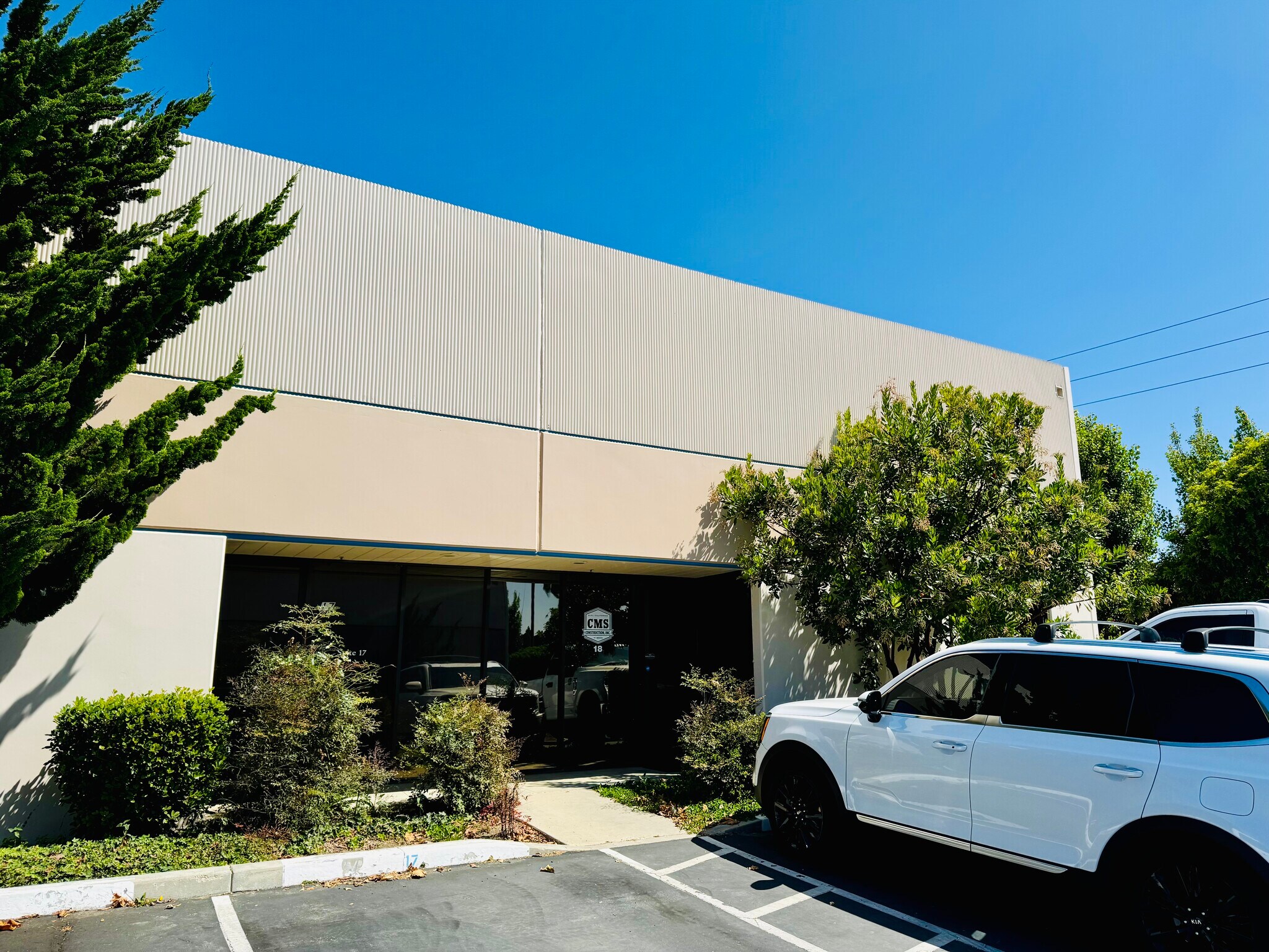 2368 Eastman Ave, Ventura, CA à vendre Photo du bâtiment- Image 1 de 10