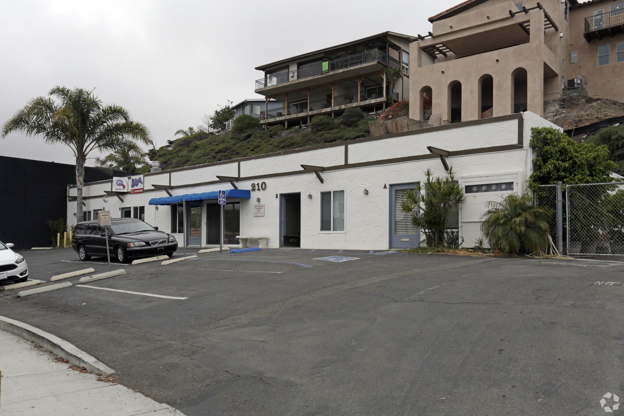 210 Calle de los Molinos, San Clemente, CA for lease Primary Photo- Image 1 of 4