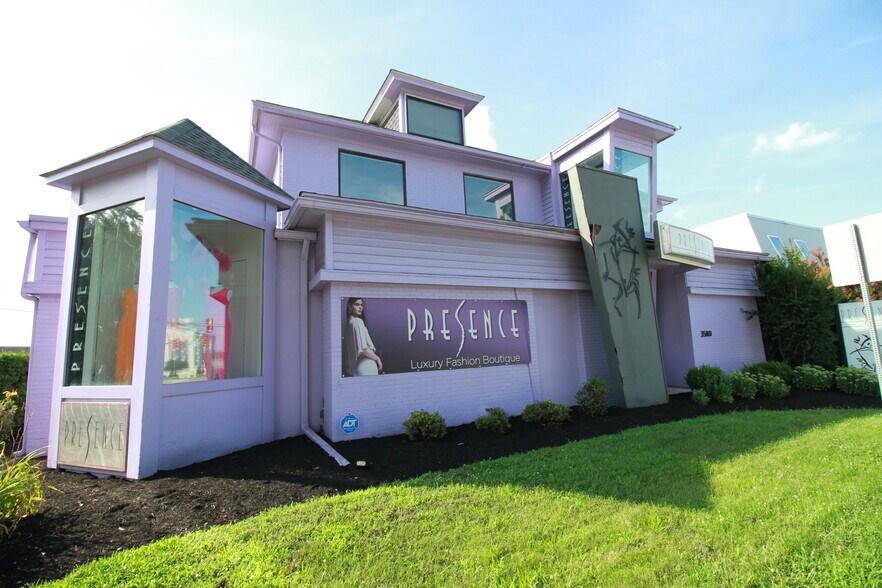 3580 Gettysburg Rd, Camp Hill, PA à vendre - Photo du bâtiment - Image 2 de 22