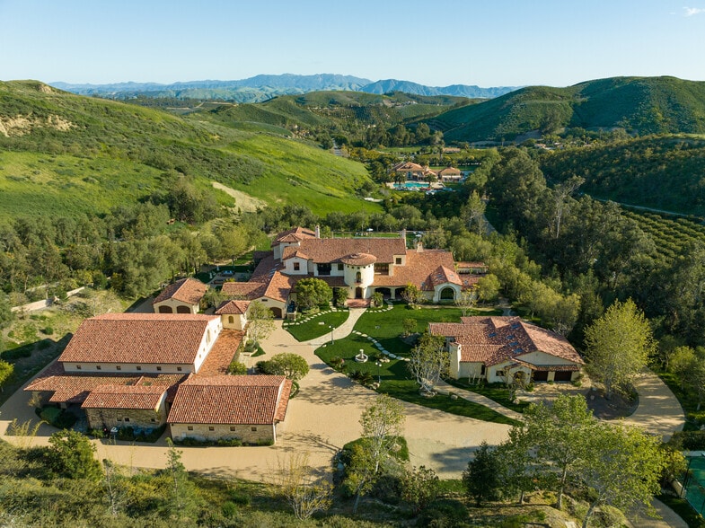 6914 Solano Verde Dr, Somis, CA à vendre - Photo du bâtiment - Image 3 de 30