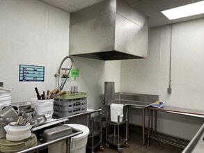 2109 W Franklin Blvd, Gastonia, NC à louer Photo intérieure- Image 2 de 10