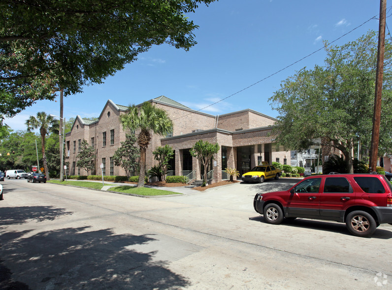 1020 Drayton St, Savannah, GA for sale - Primary Photo - Image 1 of 1