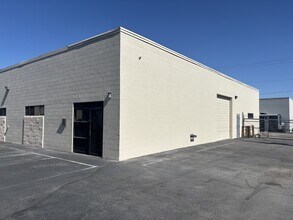 2140 W 2300 S, West Valley City, UT for lease Interior Photo- Image 1 of 7