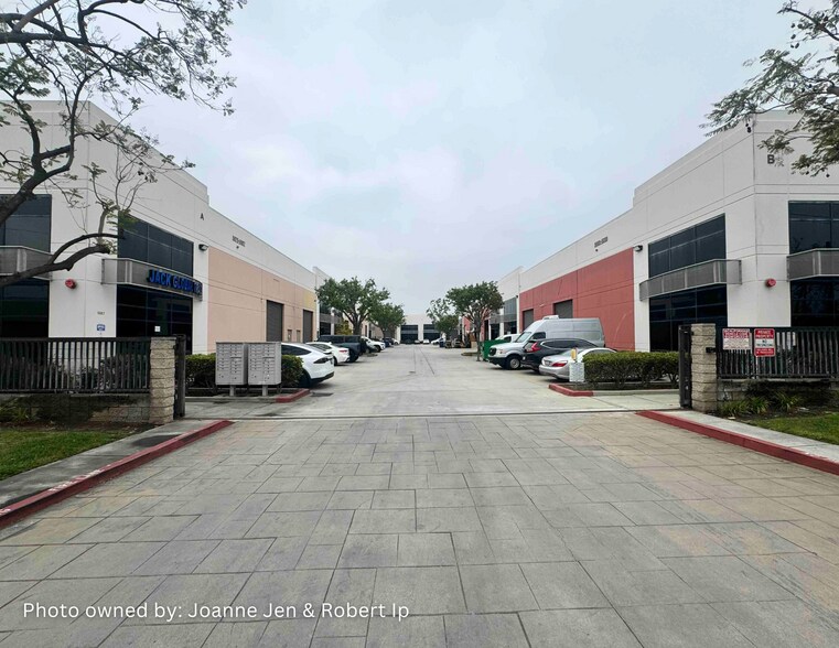 5079-5087 Walnut Grove Ave, Rosemead, CA à louer - Photo du bâtiment - Image 2 de 6