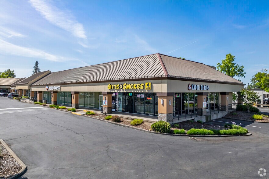 5635-6015 Pacific St, Rocklin, CA à louer - Photo du bâtiment - Image 1 de 18