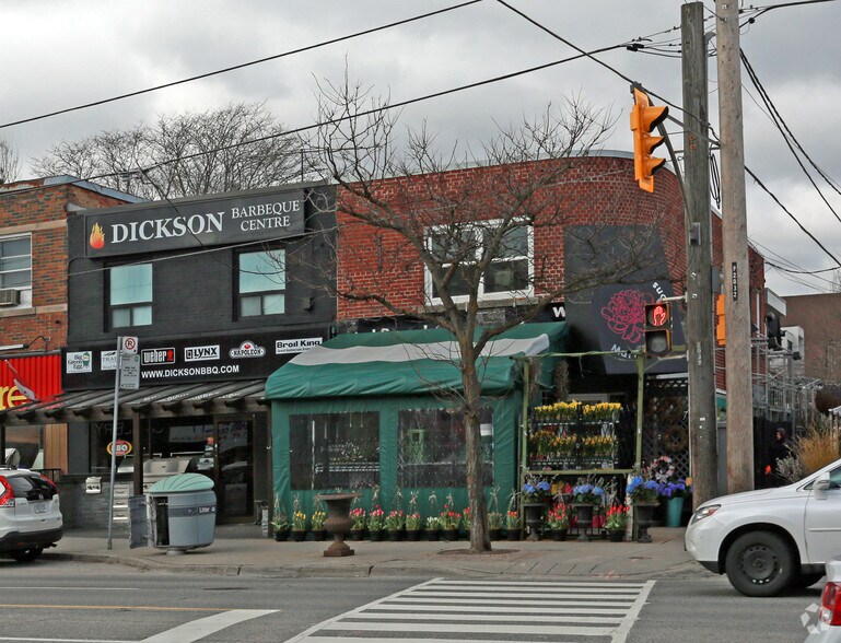2030 Avenue Rd, Toronto, ON à vendre - Photo du bâtiment - Image 1 de 3