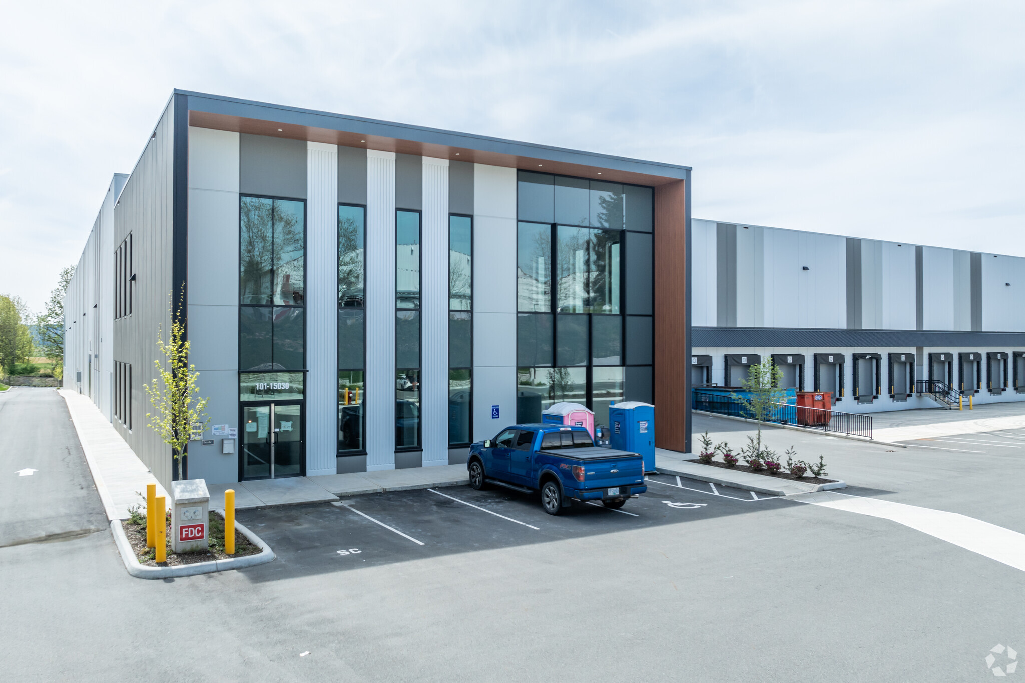 15030 54A Av, Surrey, BC for lease Primary Photo- Image 1 of 9