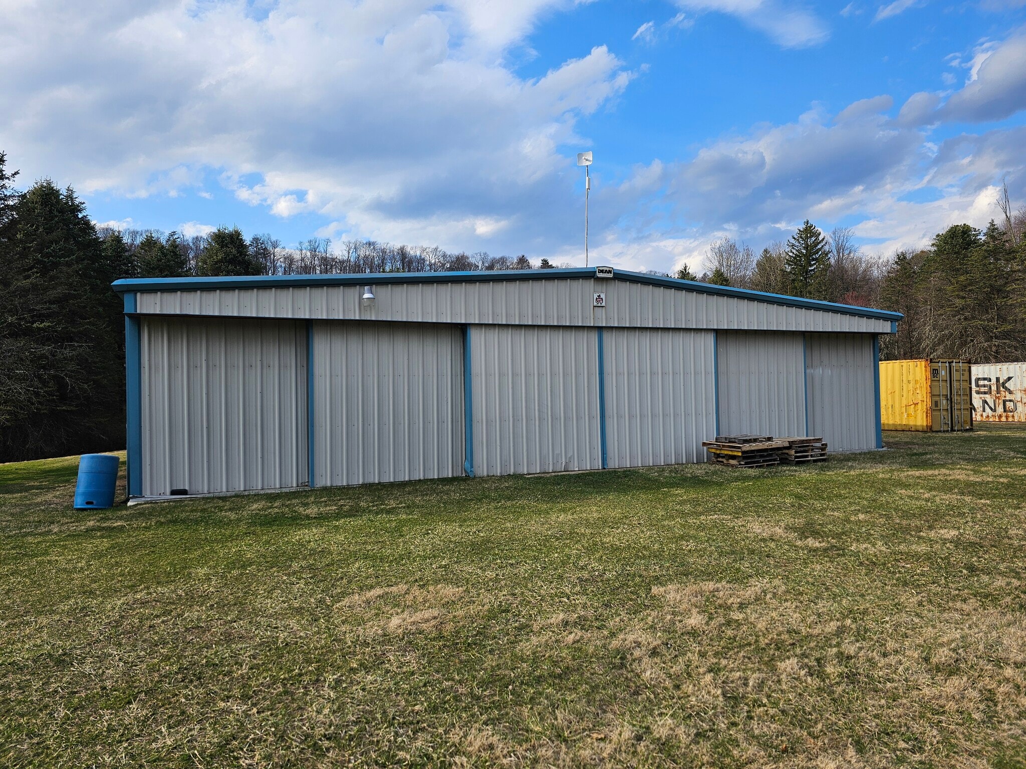 351 Lower Cherry Valley Rd, Saylorsburg, PA for lease Primary Photo- Image 1 of 12