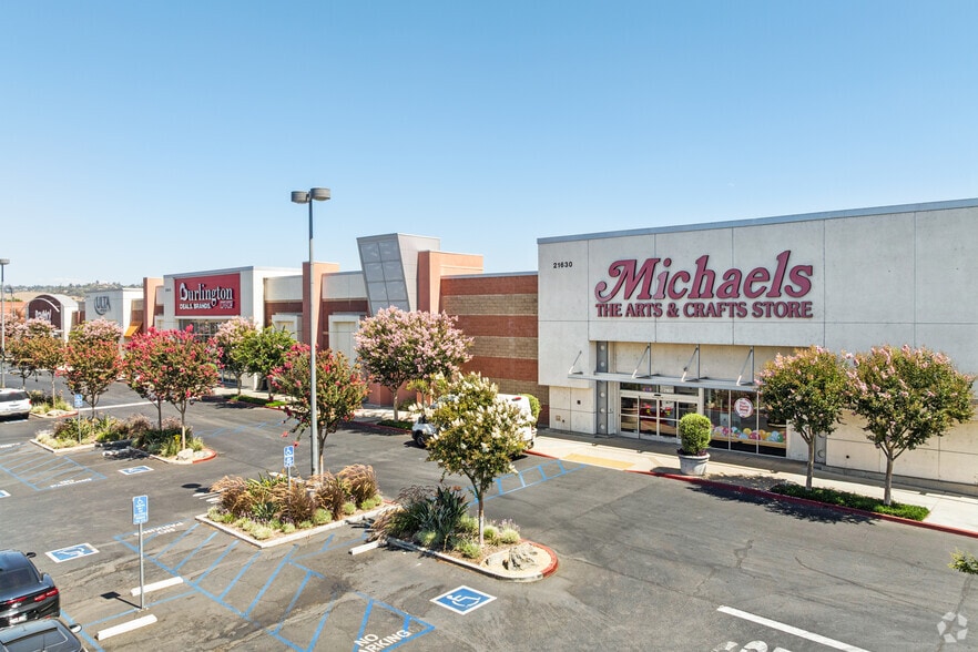 21630-21818 Valley Blvd, Walnut, CA for lease - Building Photo - Image 3 of 17