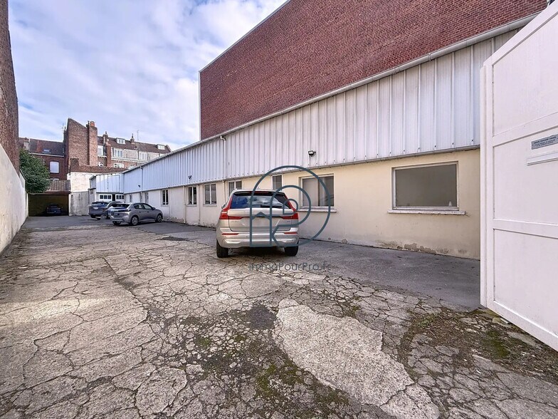 Bureau dans Lille à vendre - Photo du bâtiment - Image 2 de 15