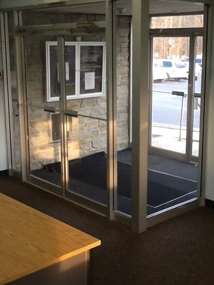 8998 Route 18, Old Bridge, NJ à vendre - Autre - Image 3 de 10