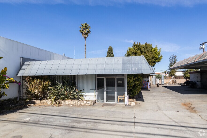 1808 S Lincoln Blvd, Venice, CA à louer - Photo du bâtiment - Image 2 de 3