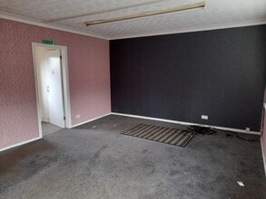 8-9 Talbot Sq, Cleobury Mortimer for lease Interior Photo- Image 1 of 6