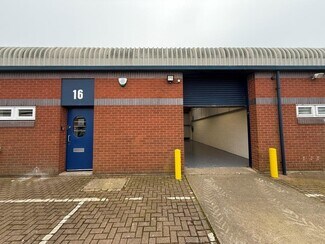 Plus de détails pour Southern Rd, Aylesbury - Industriel à louer
