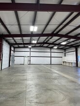325 Tech Way, Grants Pass, OR for lease Interior Photo- Image 2 of 5