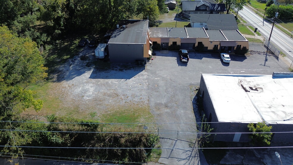 2716 Dodson Ave, Chattanooga, TN à vendre - Photo du bâtiment - Image 3 de 27