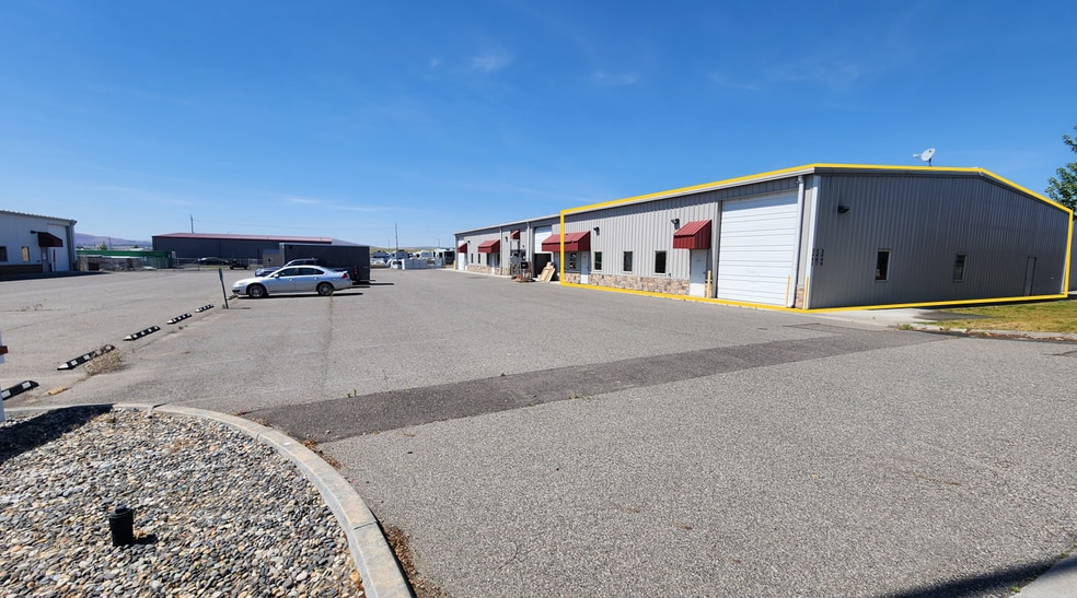 2445 Robertson Dr, Richland, WA for lease - Building Photo - Image 3 of 20