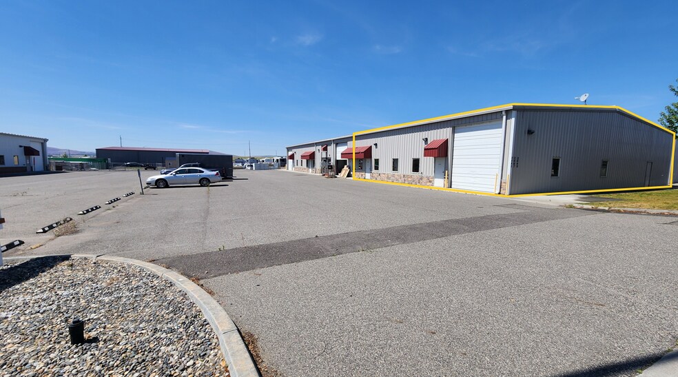 2445 Robertson Dr, Richland, WA à louer - Photo du bâtiment - Image 3 de 20