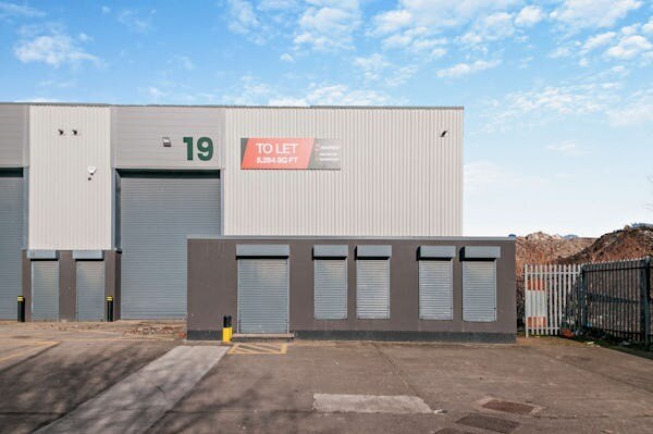 9-19 Lenton Dr, Leeds à louer - Photo du bâtiment - Image 2 de 8