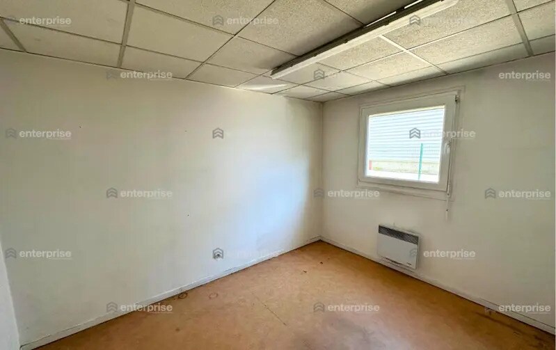 Flex in Saint-Maximin for lease - Interior Photo - Image 3 of 7