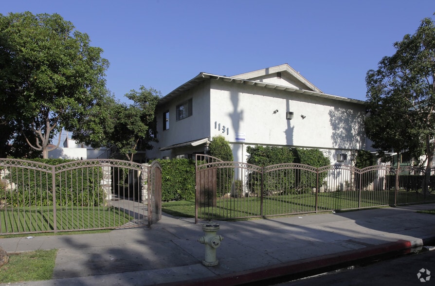 1131 N Onondaga Ave, Anaheim, CA à vendre - Photo principale - Image 1 de 3