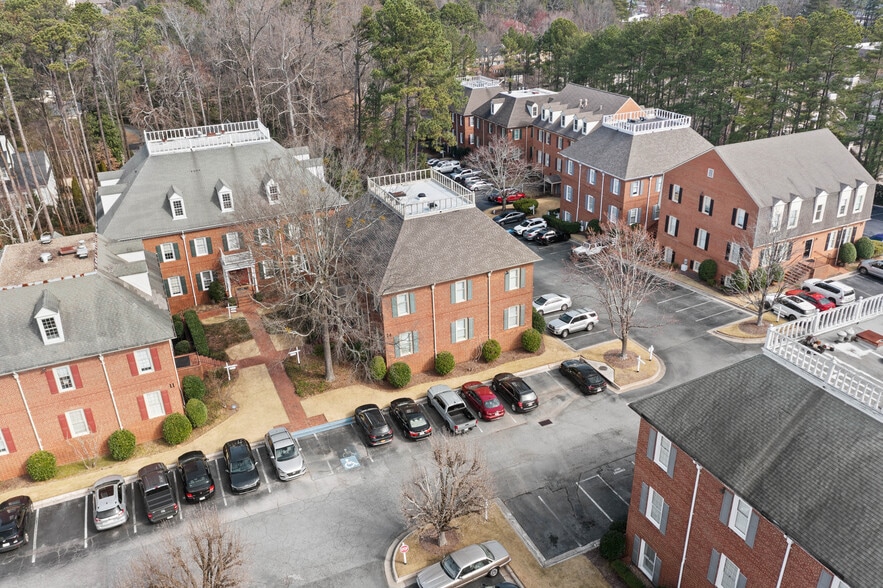 750 Bld 14 NE Hammond Dr, Atlanta, GA à louer - Photo du bâtiment - Image 2 de 16