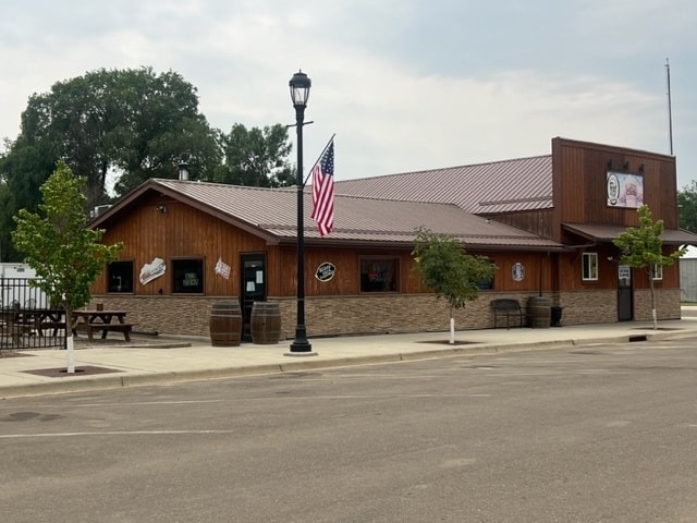 22 Main St W, Dunn Center, ND à vendre - Photo du bâtiment - Image 2 de 19