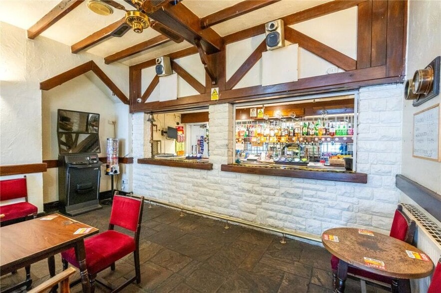 140 Grimsby Rd, Cleethorpes for sale - Interior Photo - Image 3 of 9