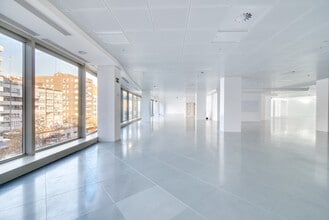 Calle del Príncipe de Vergara, 110, Madrid, Madrid for lease Interior Photo- Image 1 of 5