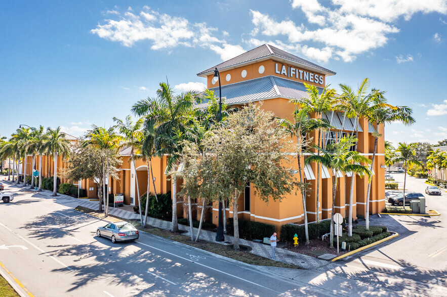 1000 E Hillsboro Blvd, Deerfield Beach, FL à louer - Photo du bâtiment - Image 1 de 10