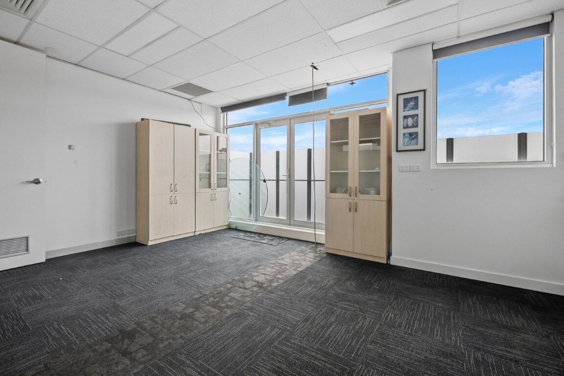 385 Tooronga Rd, Hawthorn East for lease Interior Photo- Image 1 of 5
