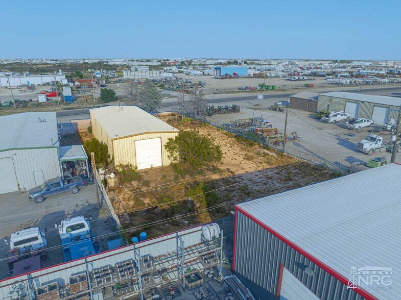 4704 S County Road 1310, Odessa, TX à vendre - Photo du bâtiment - Image 2 de 5
