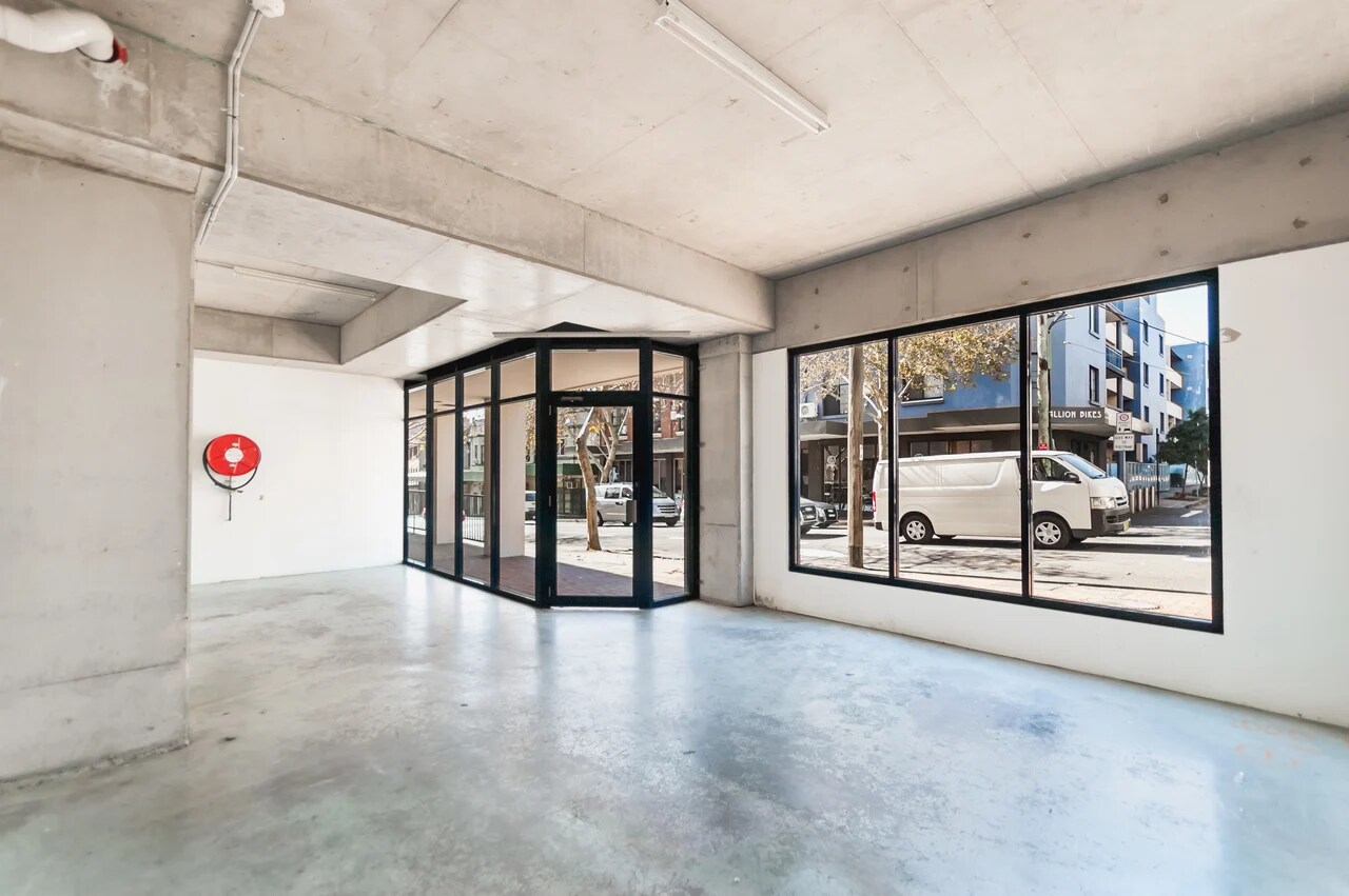 1 Regent Pl, Redfern, NSW 2016 - Unité Shop 1 -  - Photo intérieure - Image 1 of 3