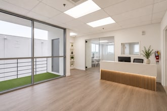 5040 NW 7th St, Miami, FL for lease Interior Photo- Image 2 of 12