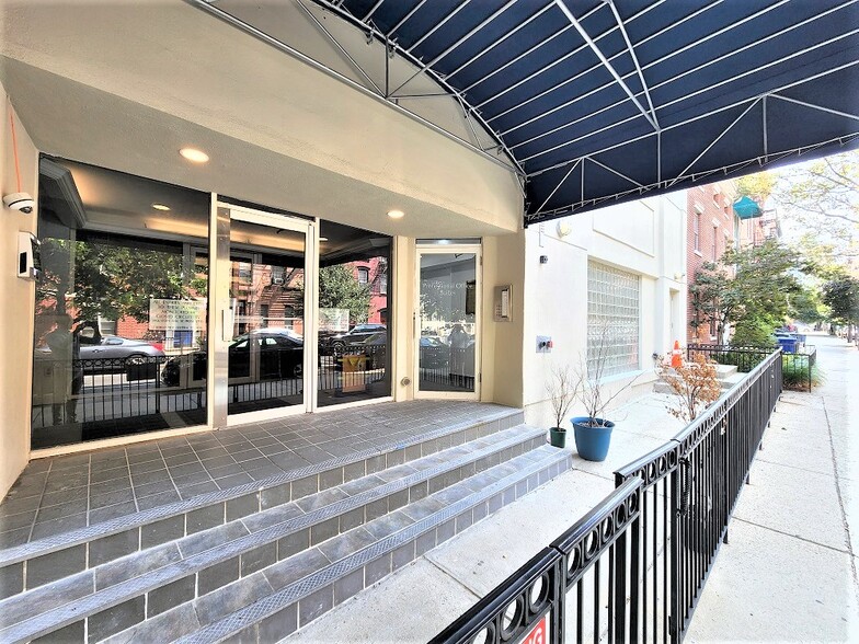 223 Bloomfield St, Hoboken, NJ for lease - Building Photo - Image 1 of 12