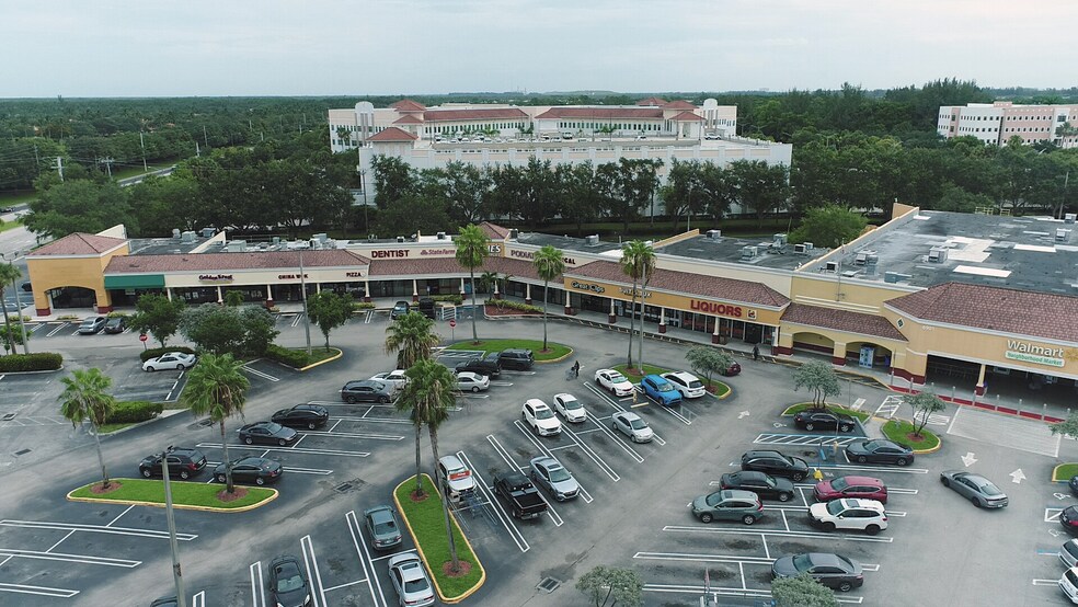 6901 Okeechobee Blvd, West Palm Beach, FL à louer - Photo du bâtiment - Image 3 de 17
