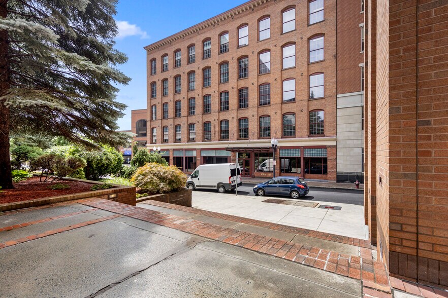 40 Beaver St, Albany, NY à louer - Photo du bâtiment - Image 2 de 37