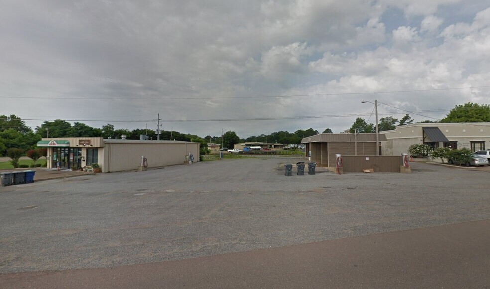 2461 Mt Pleasant Rd, Hernando, MS à vendre - Photo du bâtiment - Image 2 de 3