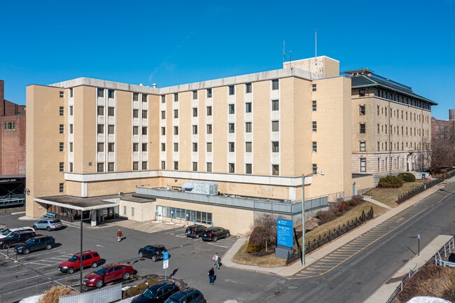 Plus de détails pour Baystate Health Campus Opportunity Zone – aux enchères, Springfield, MA