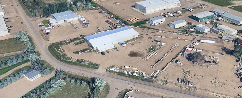 1276 32 St SW, Medicine Hat, AB for lease - Building Photo - Image 2 of 8