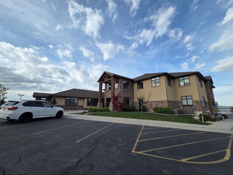 2797 N Highway 89, Pleasant View, UT à louer - Photo du bâtiment - Image 2 de 8